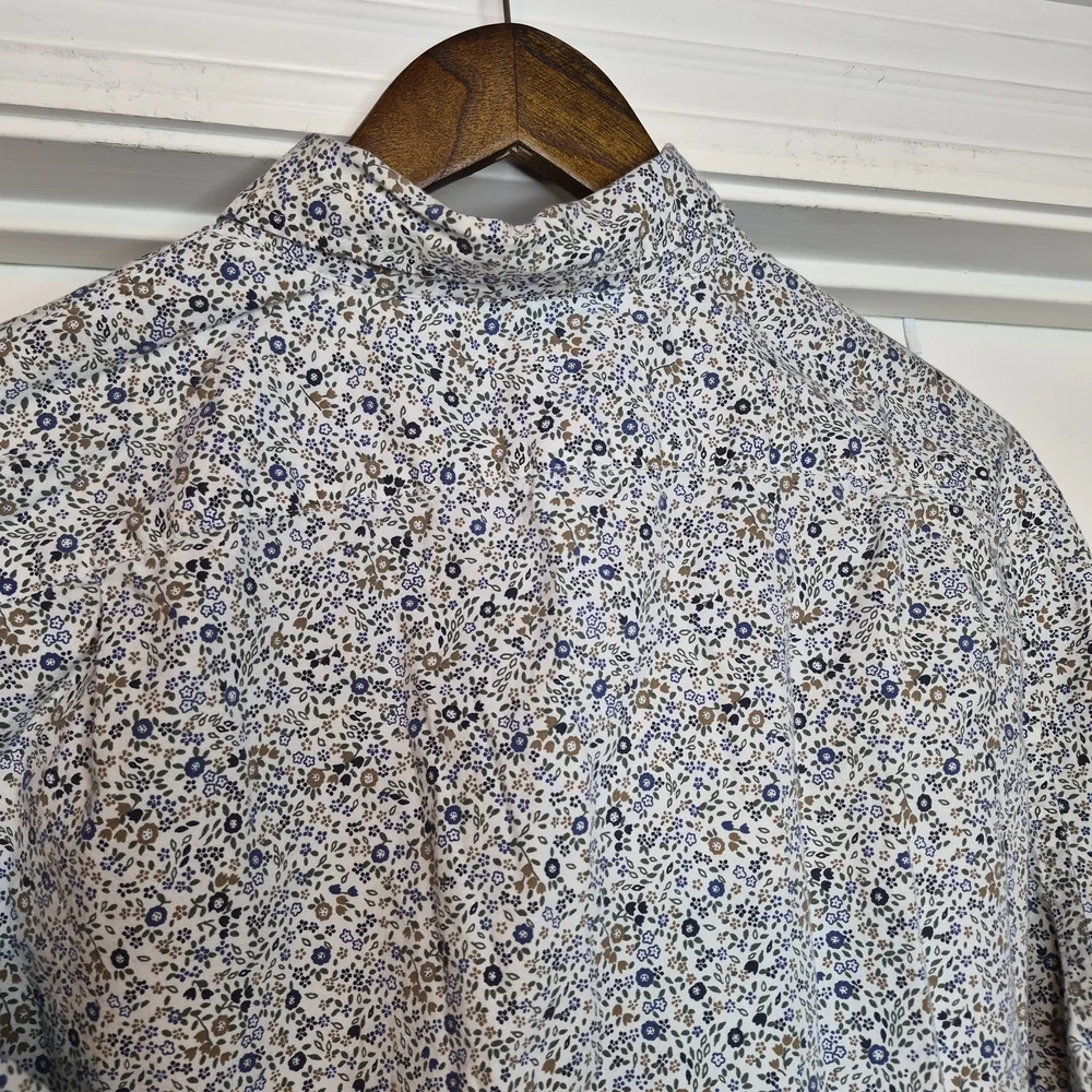J. Crew Men's Floral Button-Down Shirt - White with Blue & Brown Print Large